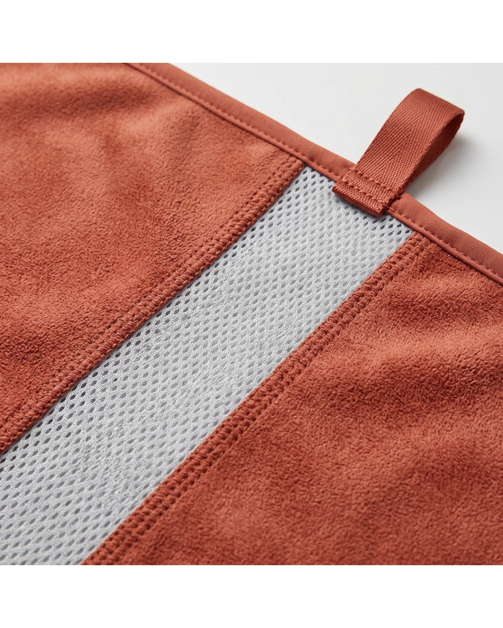 Zxkvd Dual-End Neck Training Towel with Center Mesh Panel 108 x 22 cm Terracotta Gray - Detail view